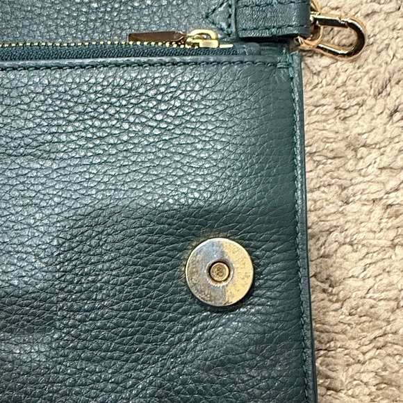 Tory Burch Cluth in Forest Green Leather - Picture 7 of 10